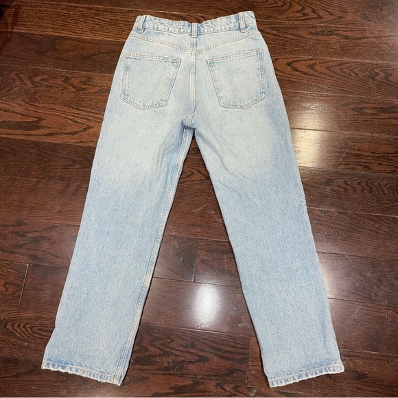 Zara Light Wash Straight Leg Jeans - Picture 3 of 5